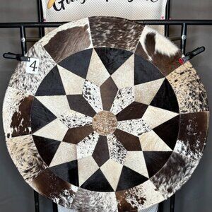 NWOT Genuine OOAK Cowhide Round Patchwork Carpet (36” x 36”)